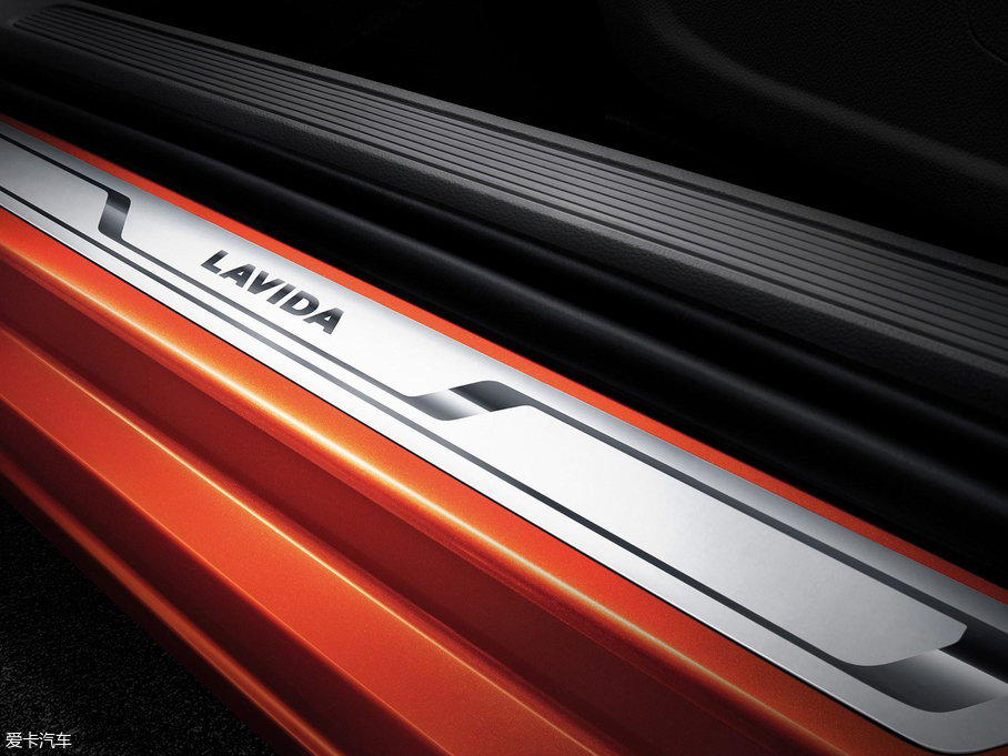 2018݃Ɏ 280TSI DSGA V