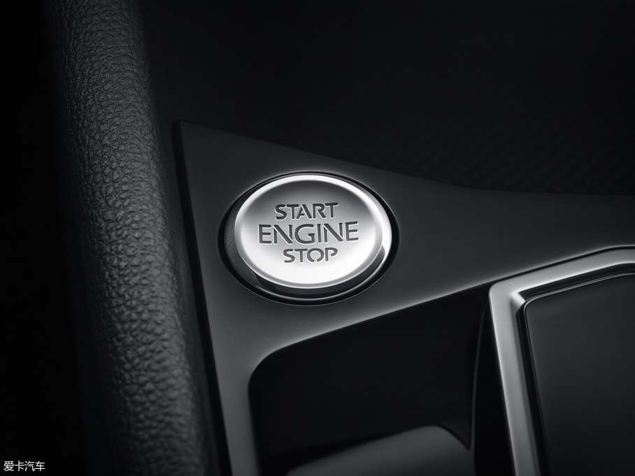 2018݃Ɏ 280TSI DSGA V