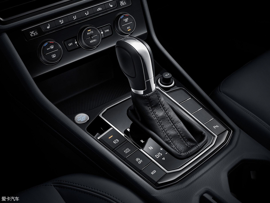 2018݃Ɏ 280TSI DSGA V