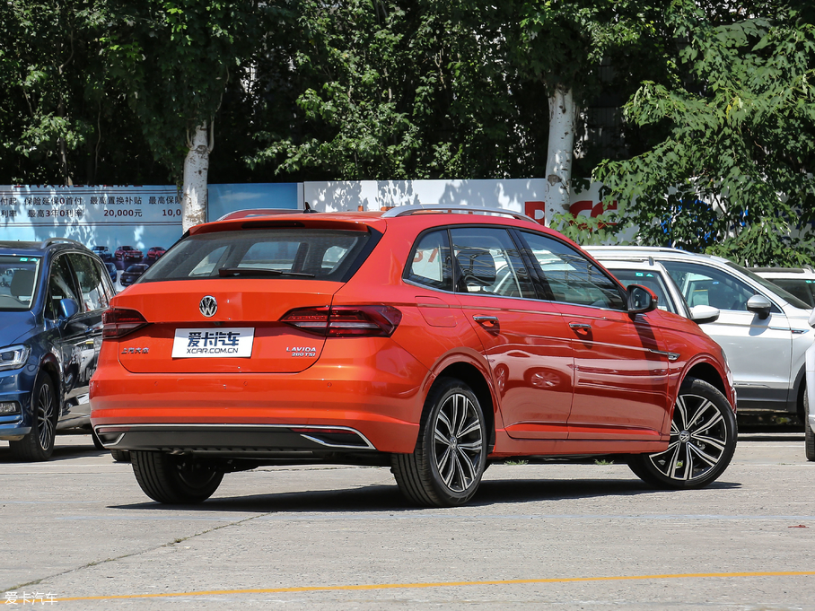 2018݃Ɏ 280TSI DSGA V