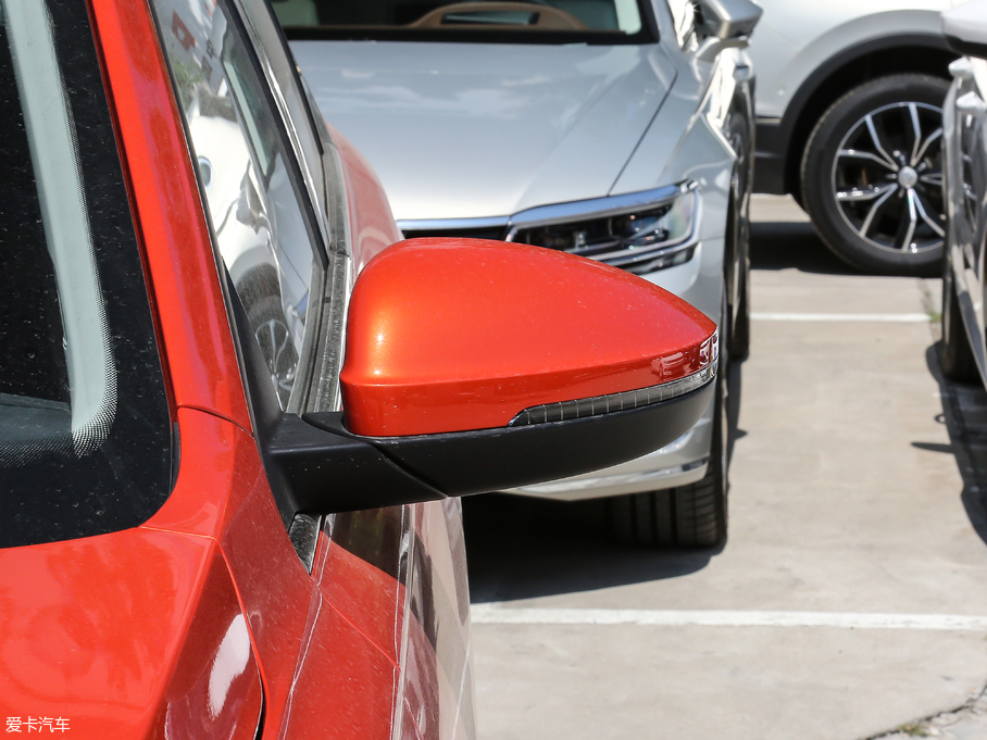 2018݃Ɏ 280TSI DSGA V