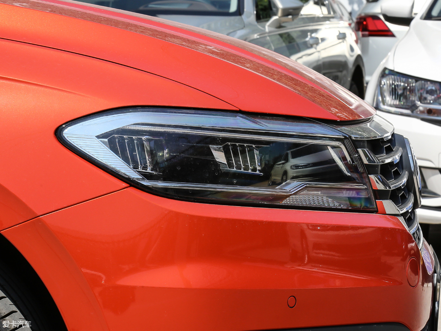 2018݃Ɏ 280TSI DSGA V