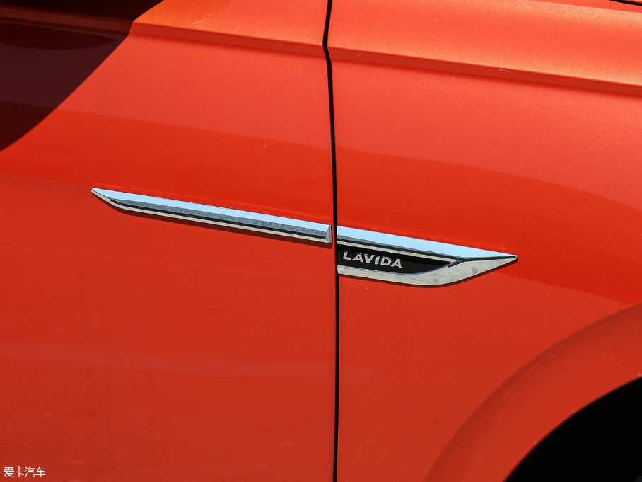 2018݃Ɏ 280TSI DSGA V