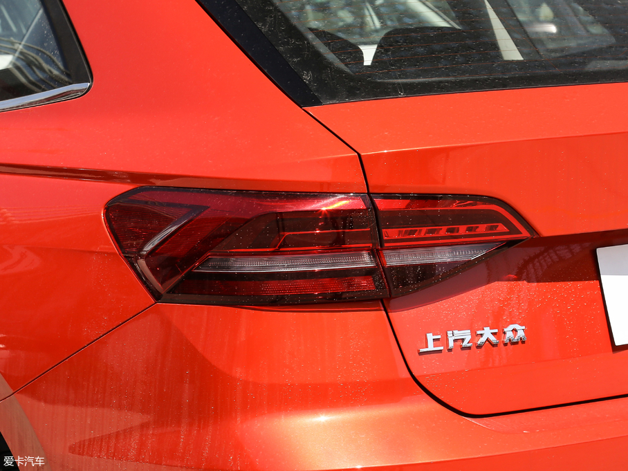 2018݃Ɏ 280TSI DSGA (gu)V