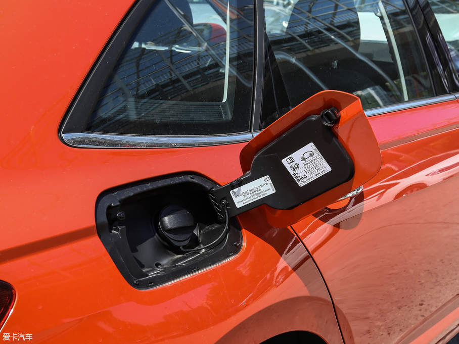 2018݃Ɏ 280TSI DSGA V