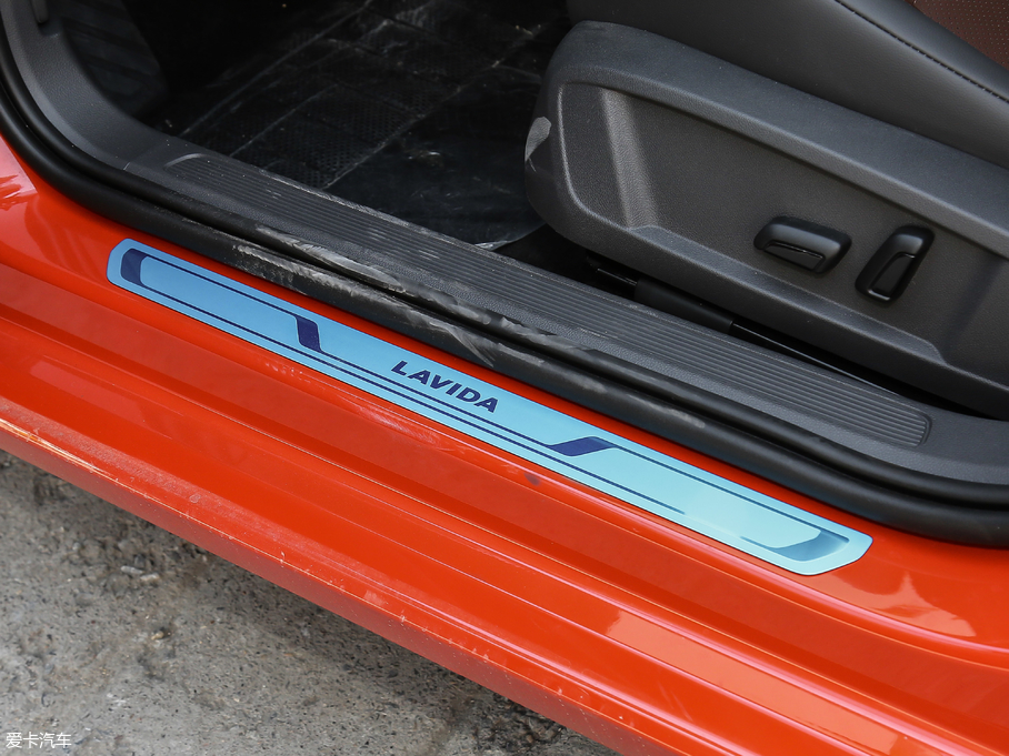 2018݃Ɏ 280TSI DSGA (gu)V