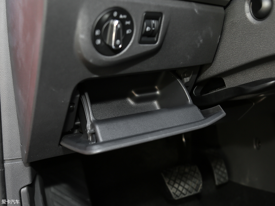 2018݃Ɏ 280TSI DSGA V