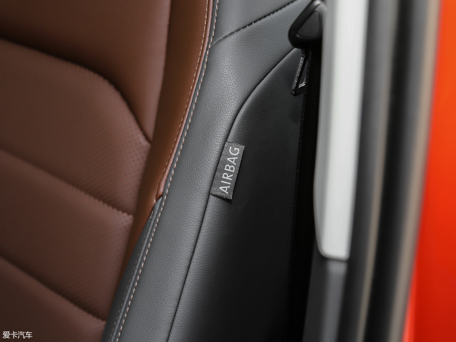 2018݃Ɏ 280TSI DSGA V