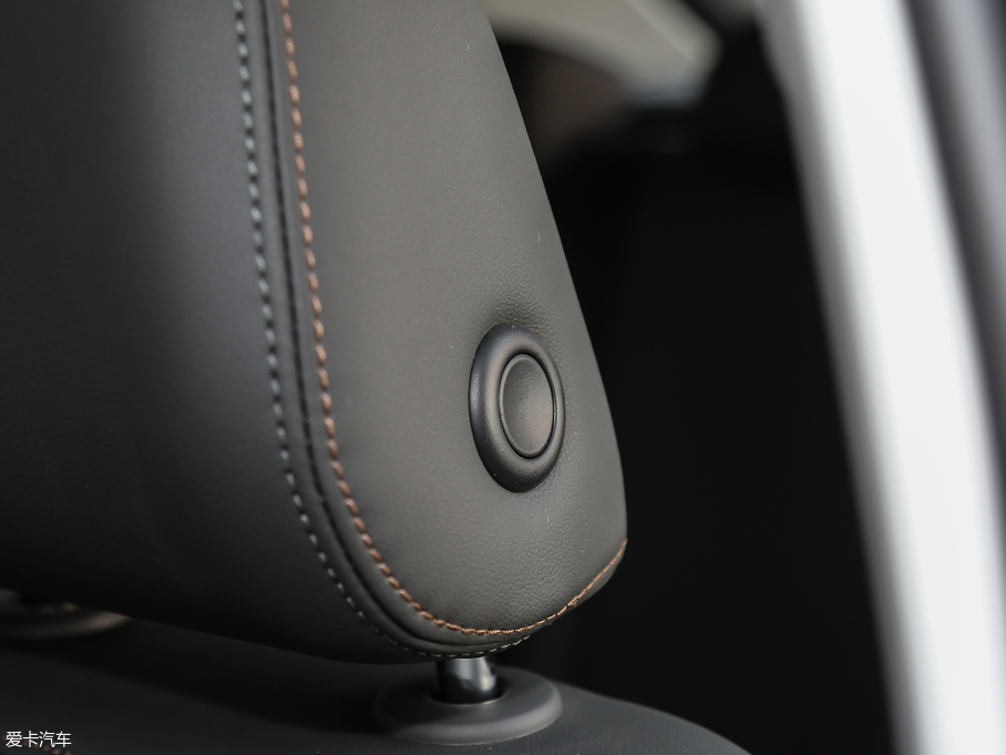 2018݃Ɏ 280TSI DSGA V