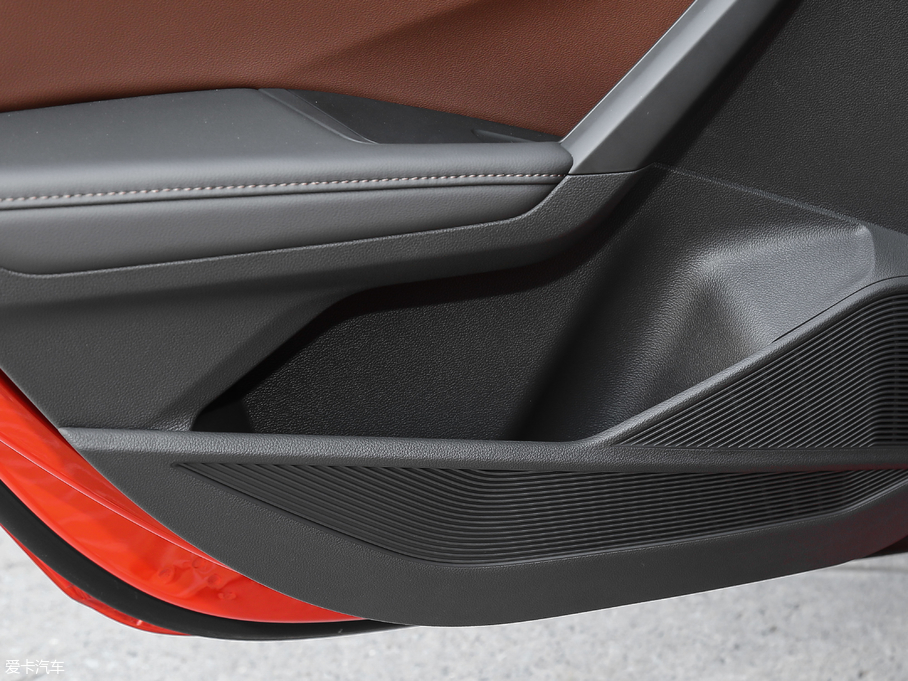 2018݃Ɏ 280TSI DSGA V