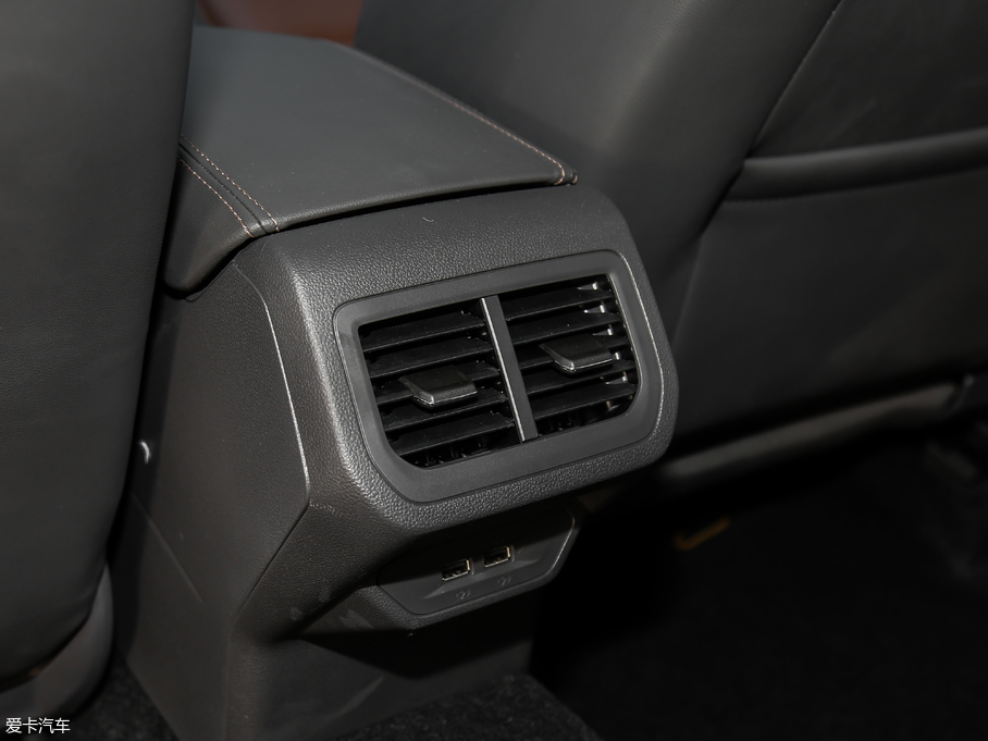 2018݃Ɏ 280TSI DSGA V