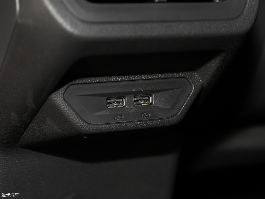 2018݃Ɏ 280TSI DSGA V