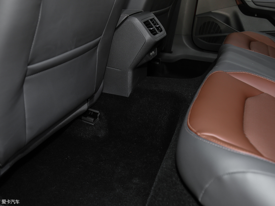 2018݃Ɏ 280TSI DSGA V