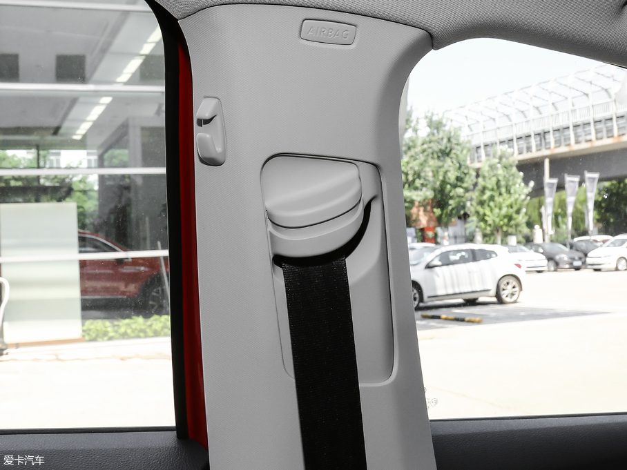 2018݃Ɏ 280TSI DSGA V