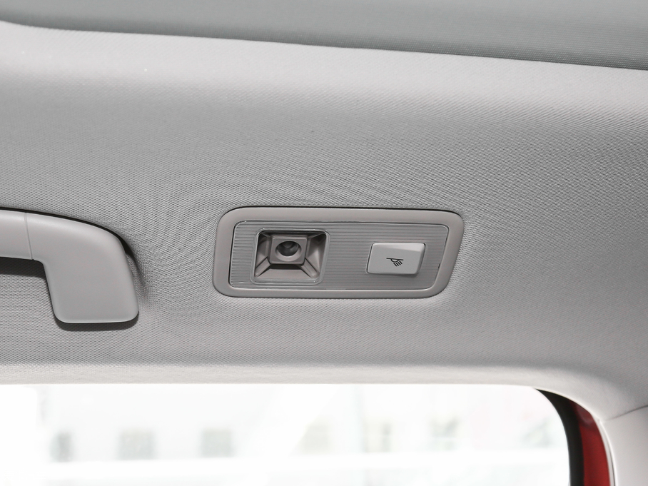 2018݃Ɏ 280TSI DSGA V