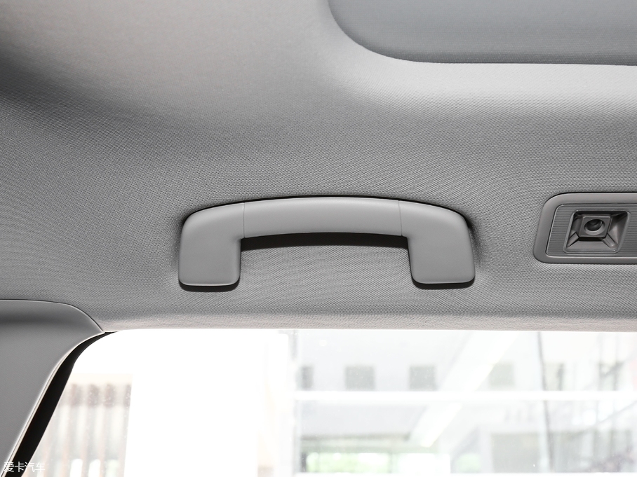 2018݃Ɏ 280TSI DSGA V