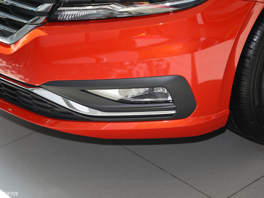 2018݃Ɏ 200TSI DSGm V