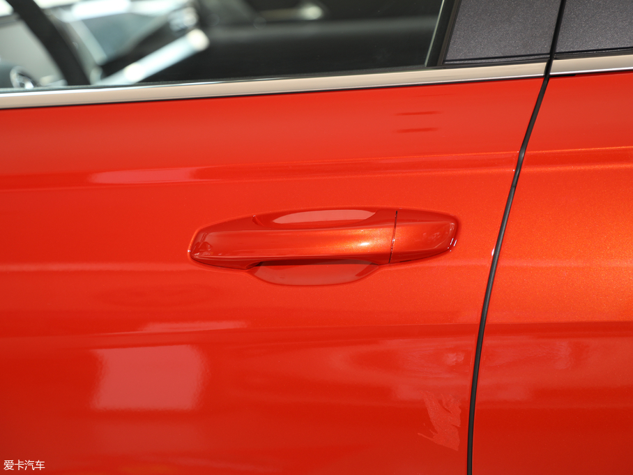 2018݃Ɏ 200TSI DSGm V