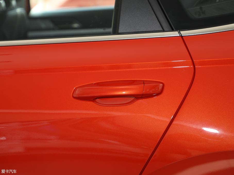 2018݃Ɏ 200TSI DSGm V