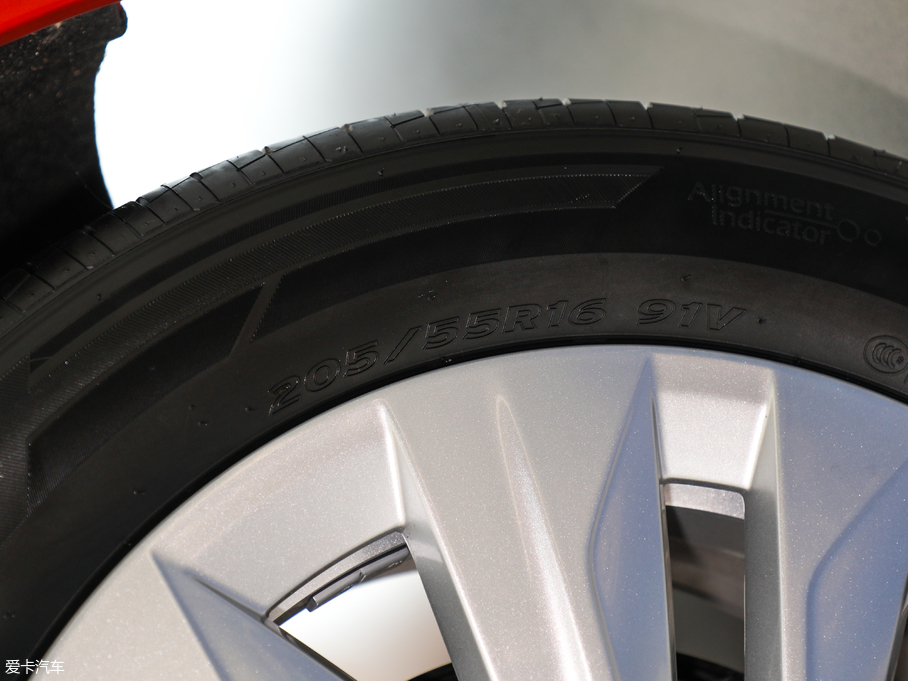 2018݃Ɏ 200TSI DSGm V