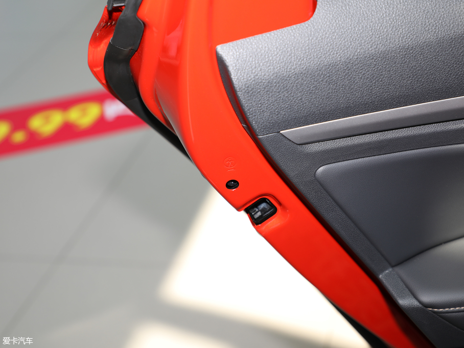 2018݃Ɏ 200TSI DSGm V