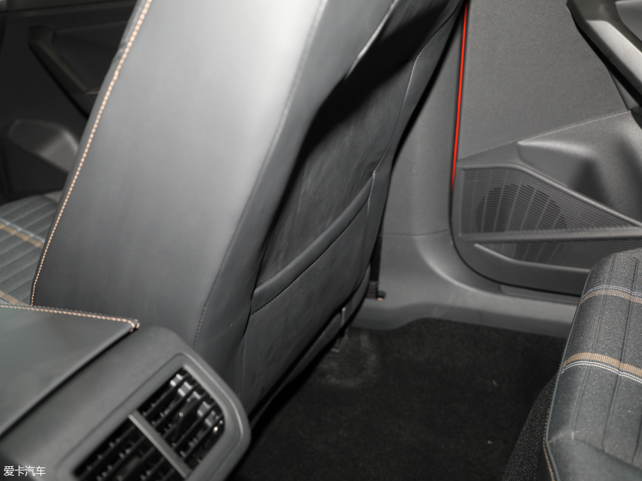 2018݃Ɏ 200TSI DSGm V