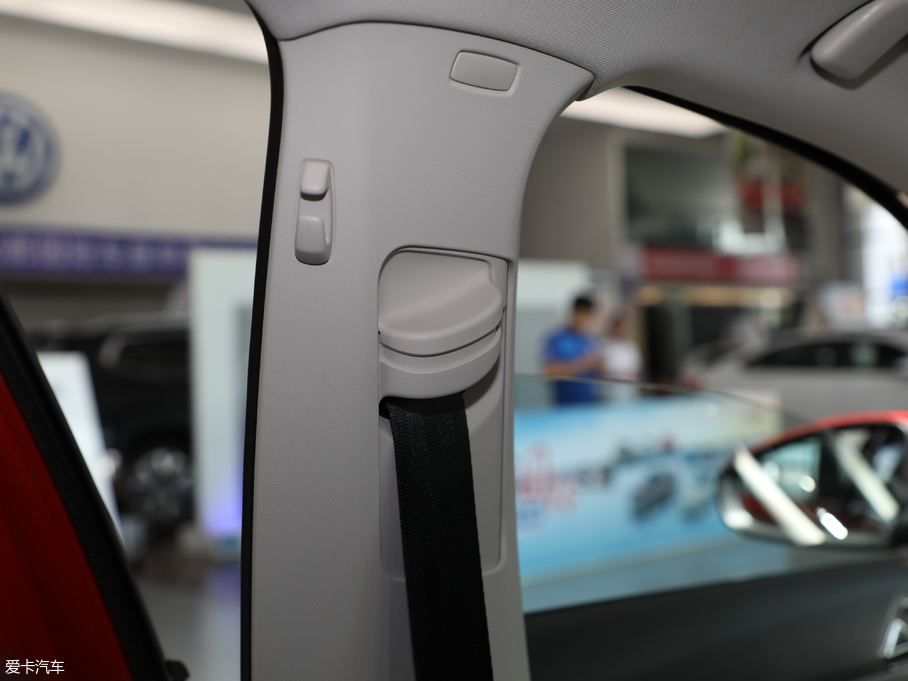 2018݃Ɏ 200TSI DSGm V