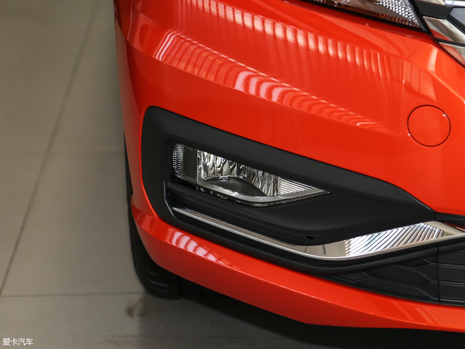 2018݃Ɏ 200TSI DSGm V