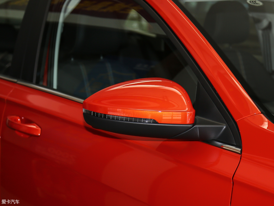 2018݃Ɏ 200TSI DSGm V