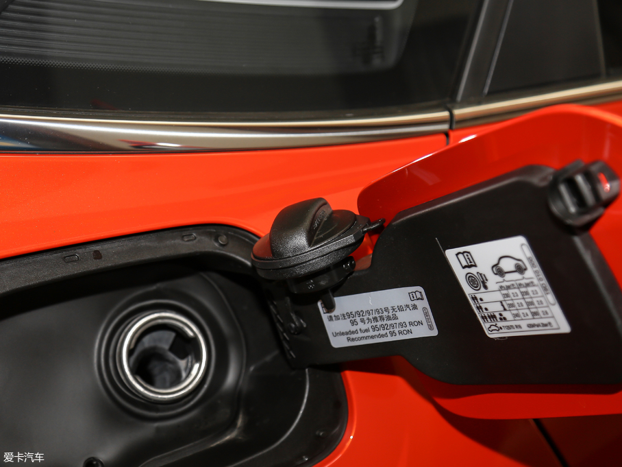 2018݃Ɏ 200TSI DSGm V