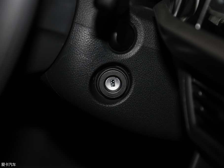 2018݃Ɏ 200TSI DSGm V