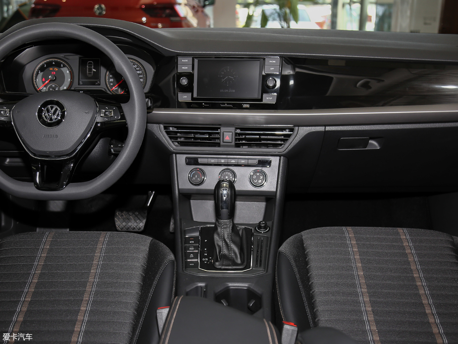 2018݃Ɏ 200TSI DSGm V