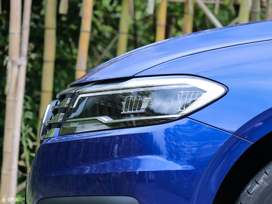 2018݃Ɏ 280TSI DSGA V