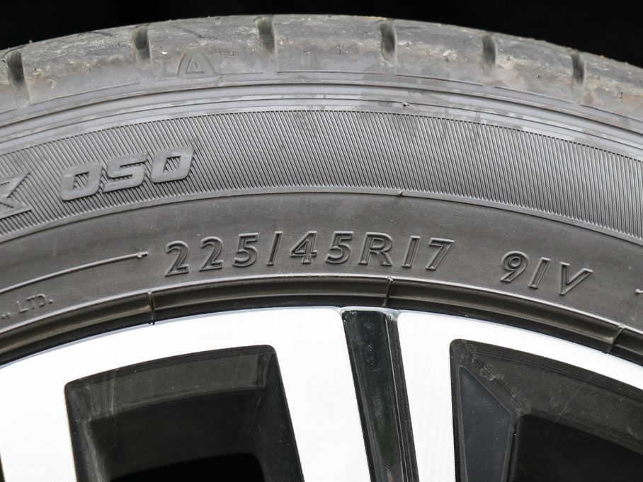 2018݃Ɏ 280TSI DSGA V