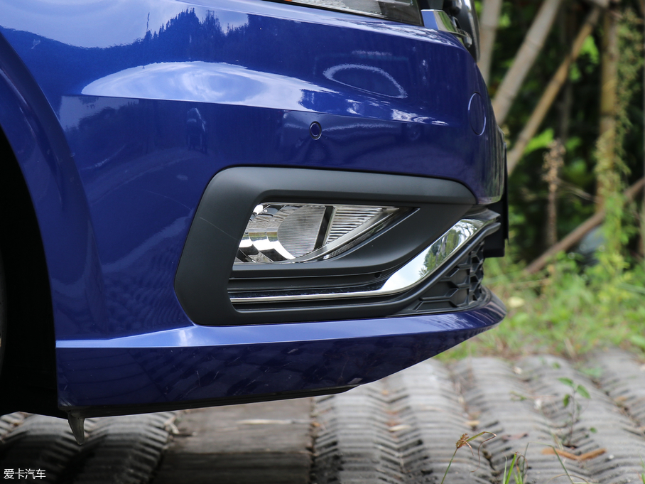 2018݃Ɏ 280TSI DSGA V