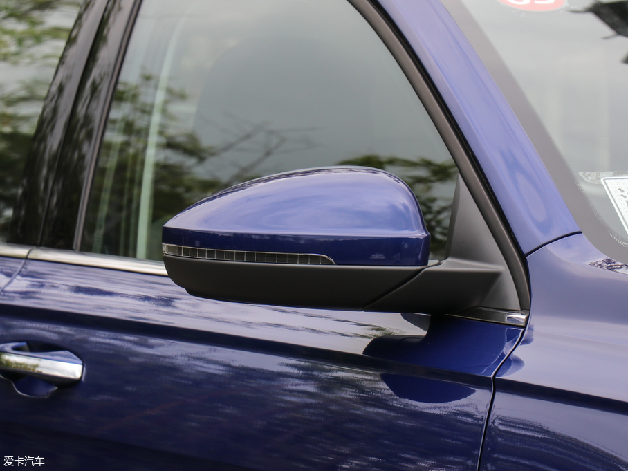 2018݃Ɏ 280TSI DSGA V