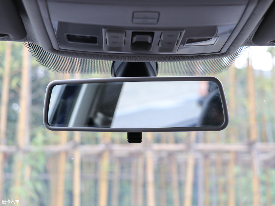 2018݃Ɏ 280TSI DSGA V