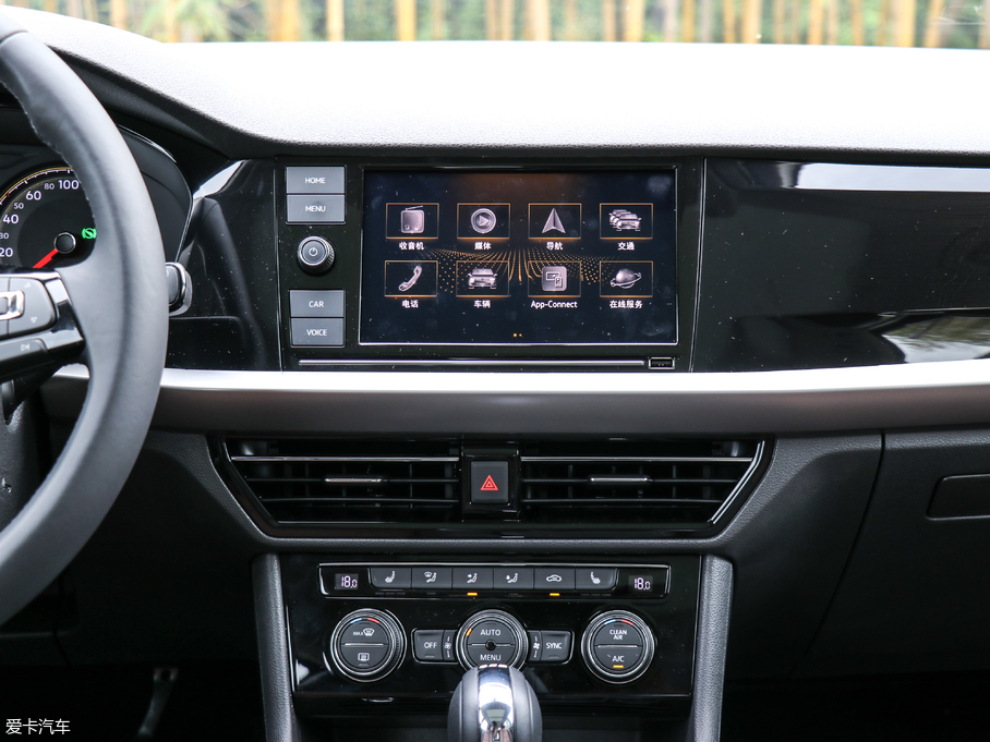 2018݃Ɏ 280TSI DSGA V