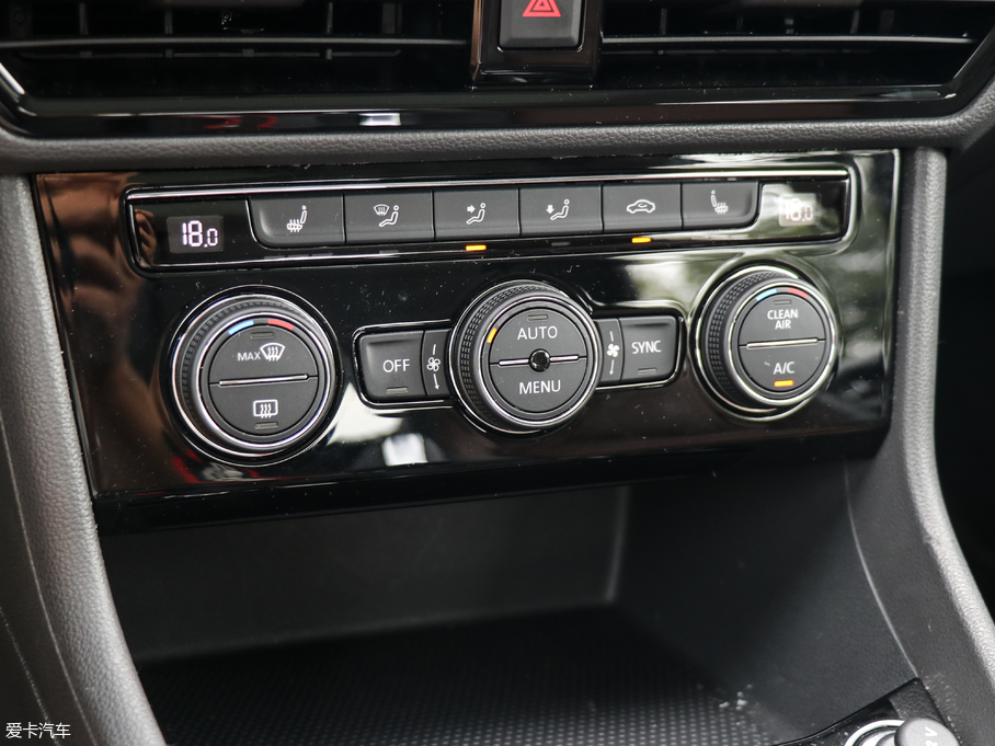 2018݃Ɏ 280TSI DSGA V