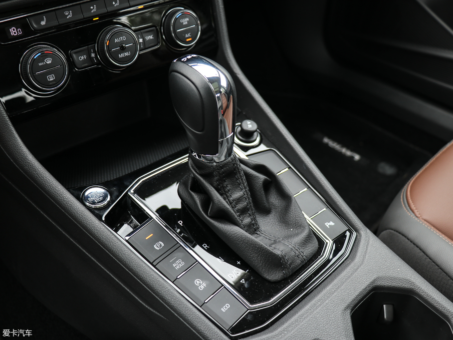 2018݃Ɏ 280TSI DSGA V