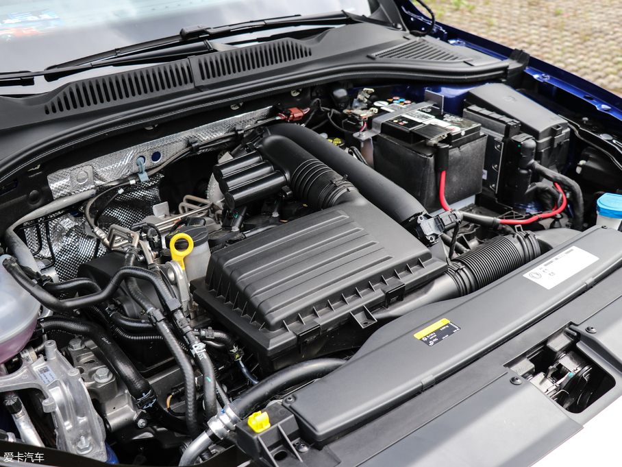 2018݃Ɏ 280TSI DSGA V