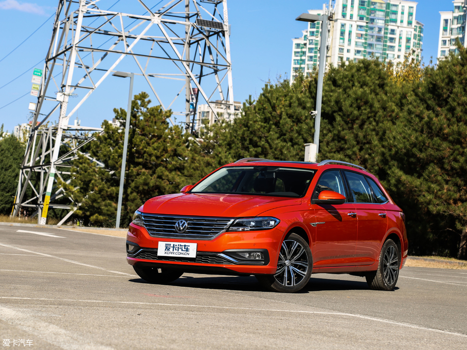 2018݃Ɏ 280TSI DSGA V