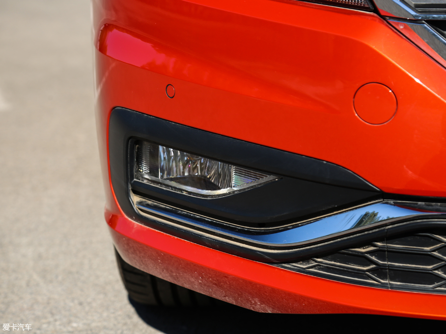 2018݃Ɏ 280TSI DSGA V