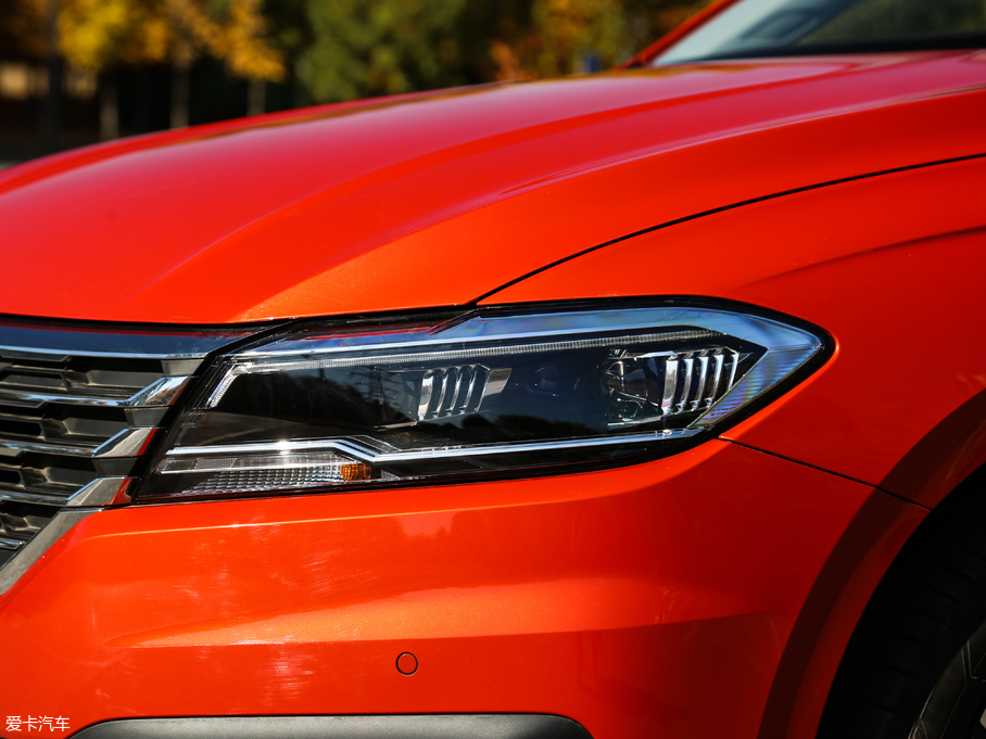 2018݃Ɏ 280TSI DSGA (gu)V