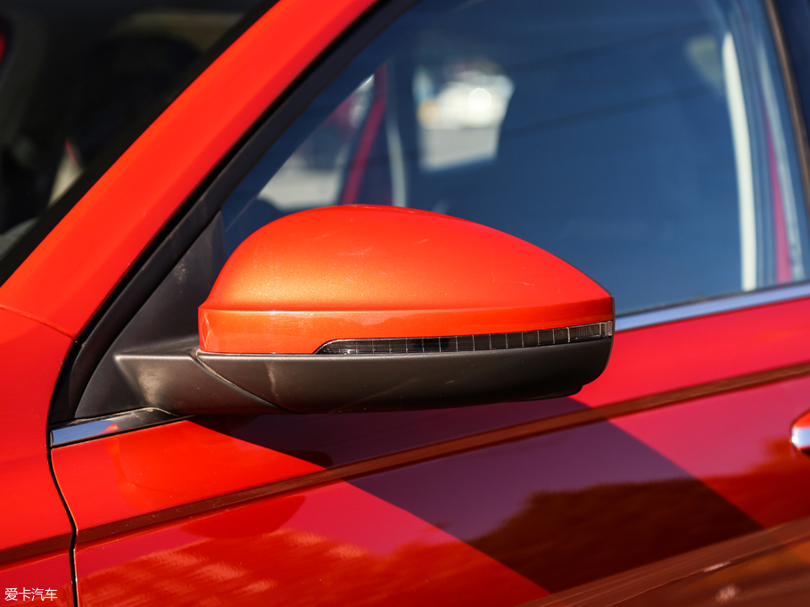 2018݃Ɏ 280TSI DSGA V