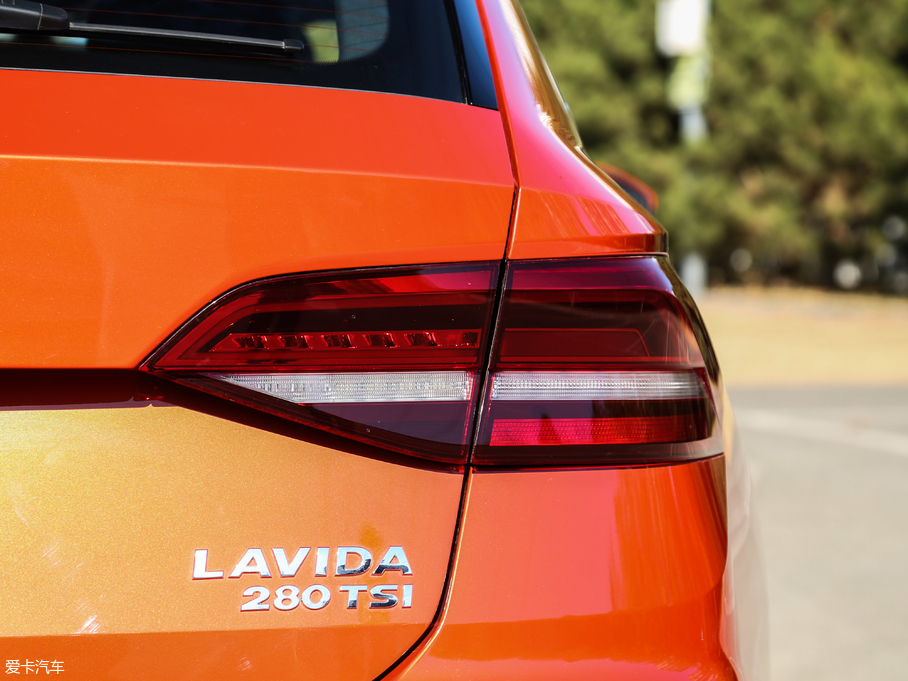 2018݃Ɏ 280TSI DSGA V