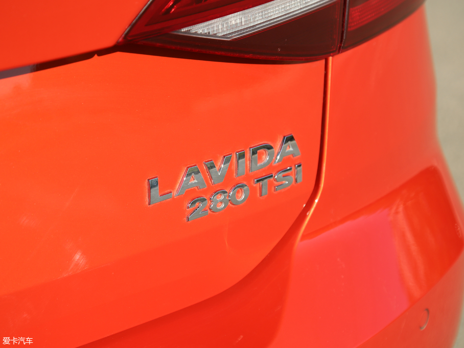 2018݃Ɏ 280TSI DSGA V