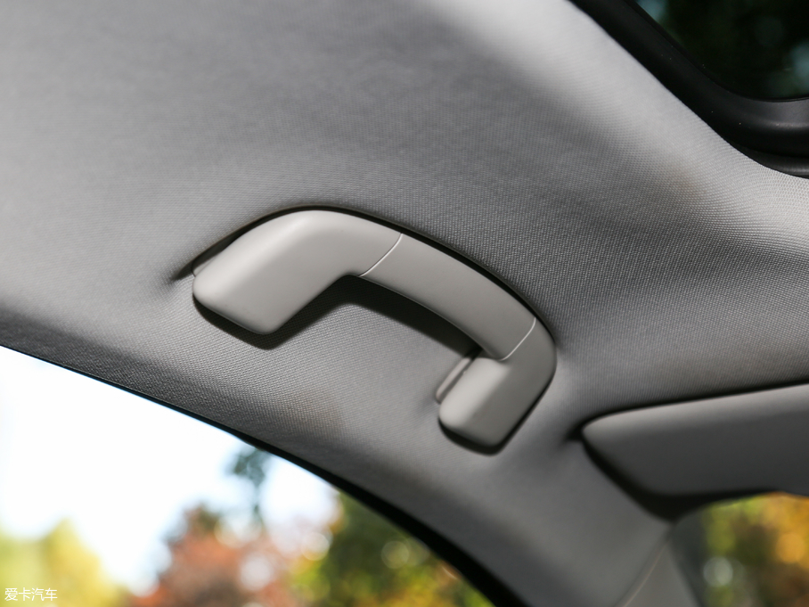 2018݃Ɏ 280TSI DSGA V