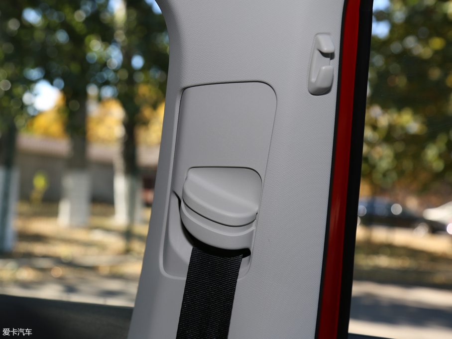 2018݃Ɏ 280TSI DSGA V