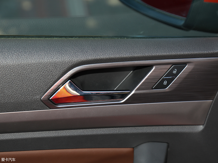 2018݃Ɏ 280TSI DSGA (gu)V